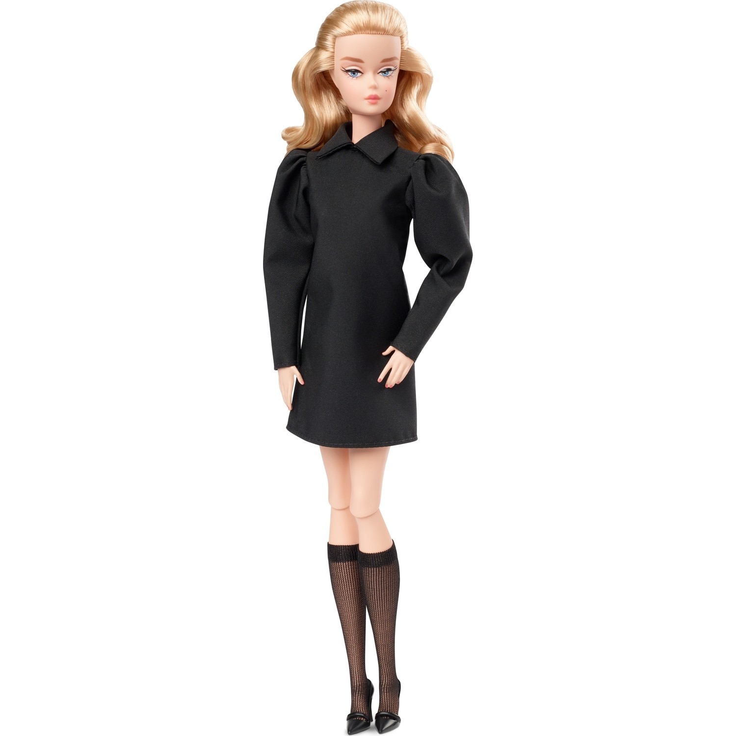 Barbie Siyahın Asaleti Bebeği GHT43