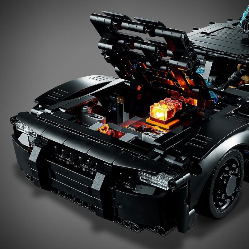 LEGO® Technic Batman – Batmobil 42127
