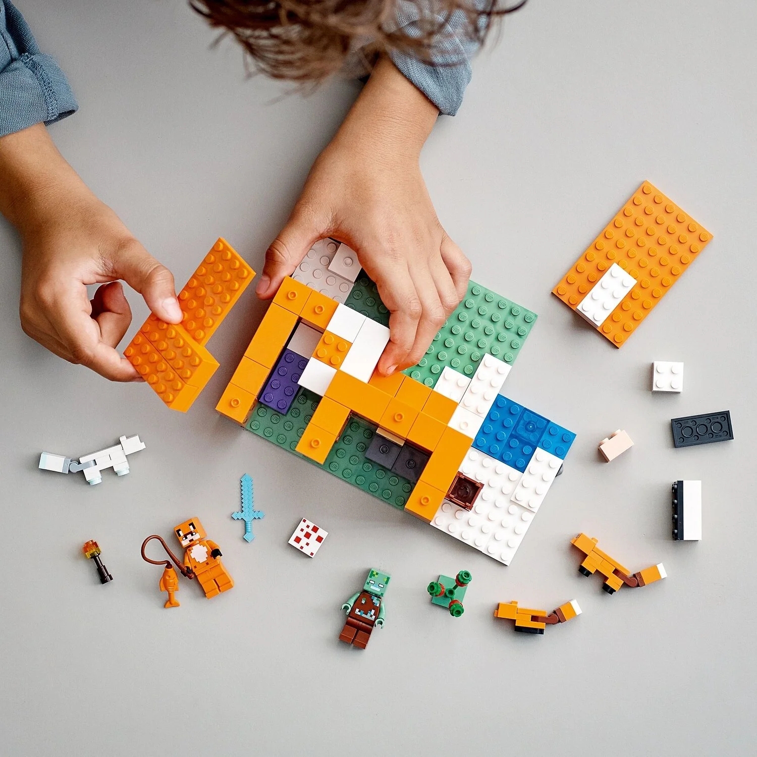 LEGO® Minecraft® Tilki Kulübesi 21178