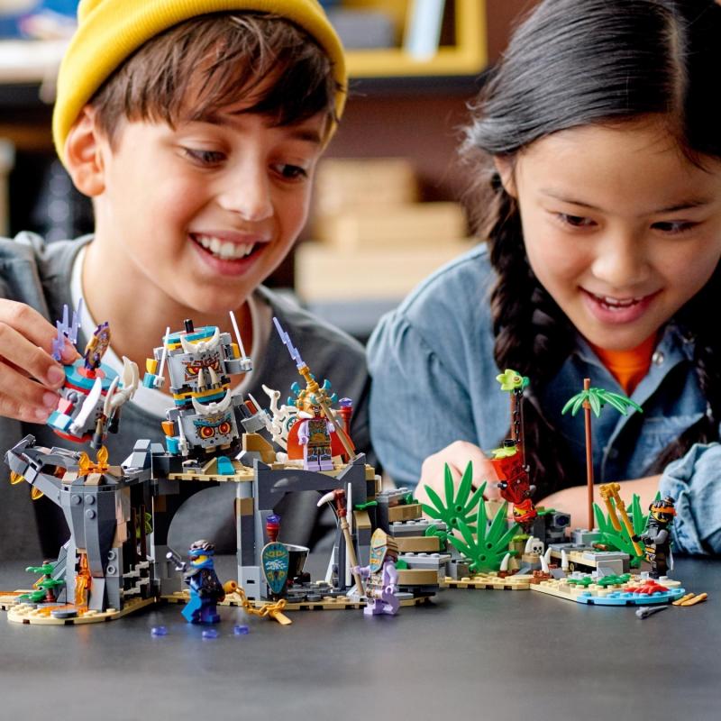 LEGO® NINJAGO® Bekçiler Köyü 71747 