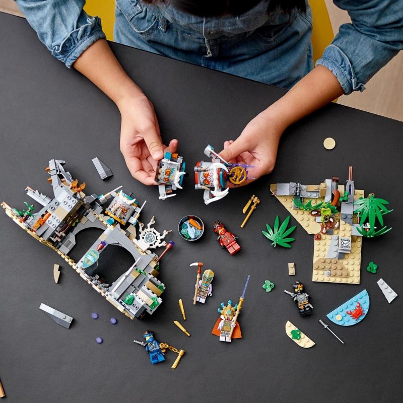 LEGO® NINJAGO® Bekçiler Köyü 71747 