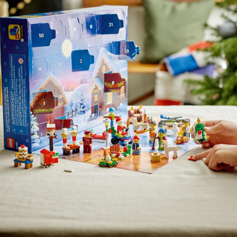 LEGO City Yılbaşı Takvimi Yapım Seti 60352