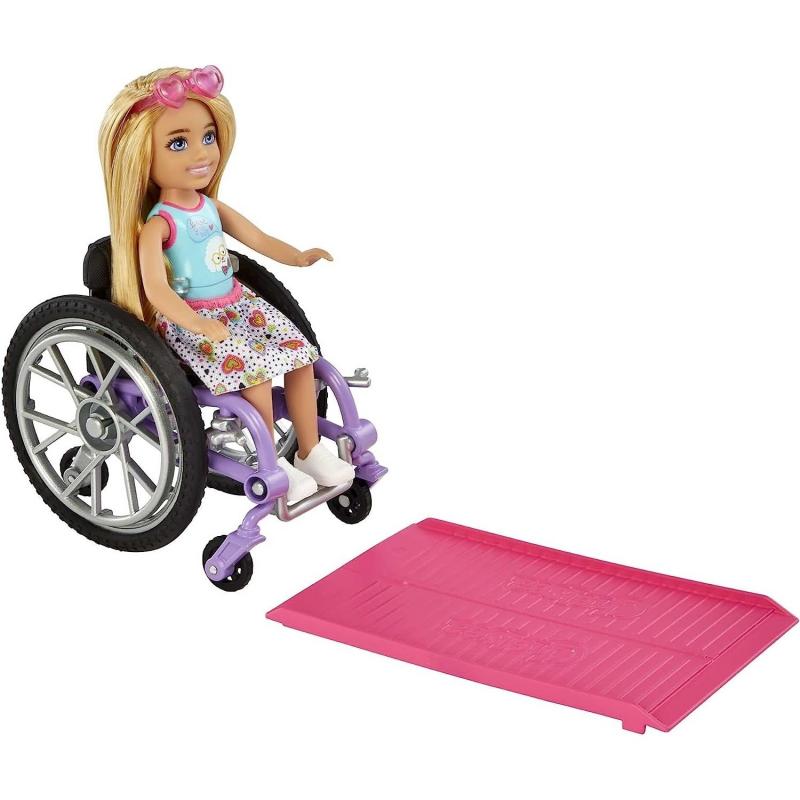 Barbie Tekerlekli Sandalyeli Chelsea Bebek