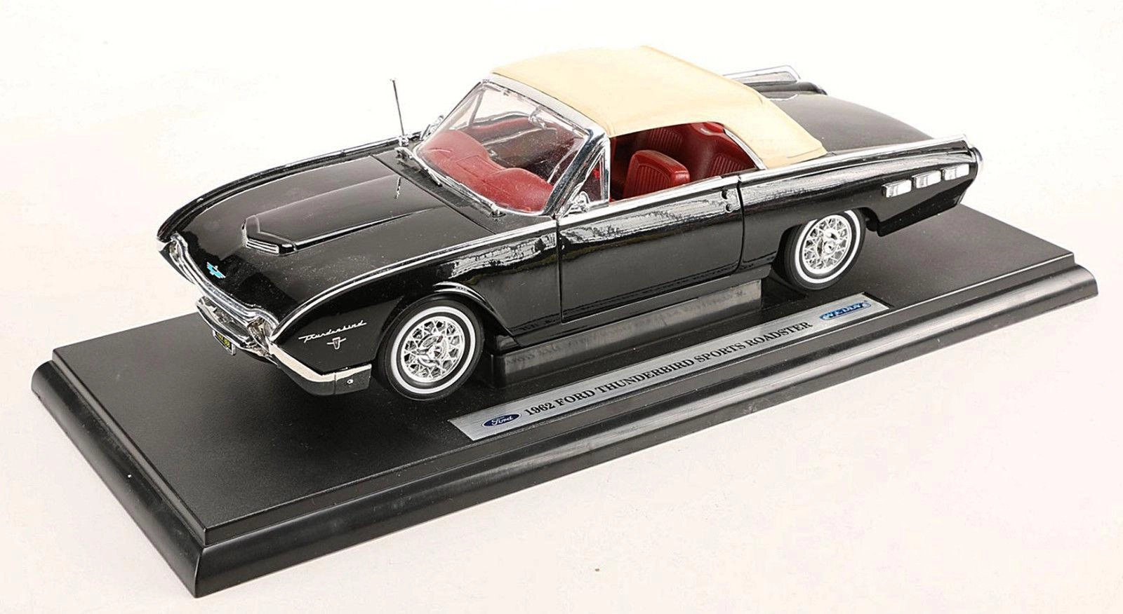 Welly 1962 Ford Thunderbird 1:18 Model Araba (Siyah)
