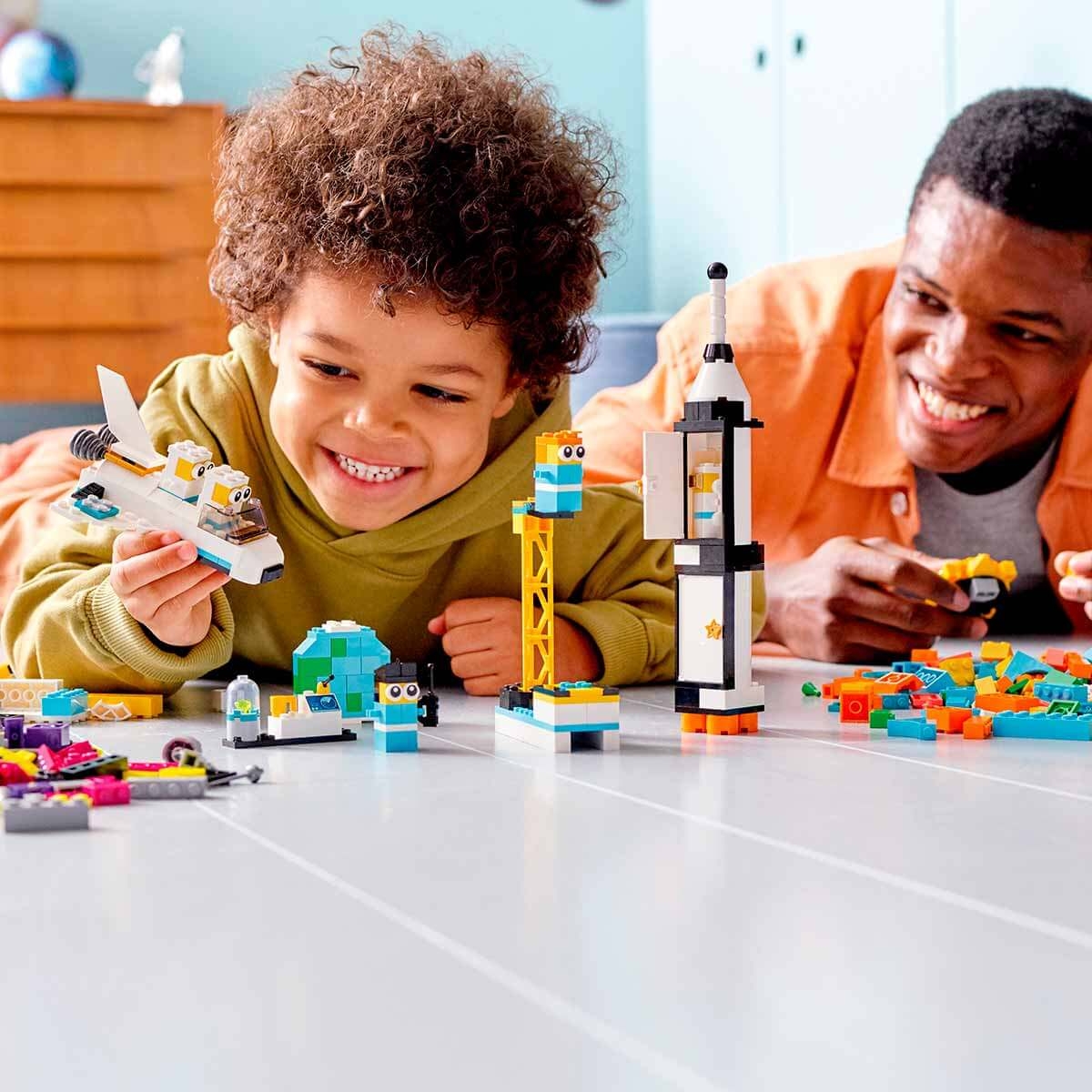 LEGO Classic Uzay Görevi 11022