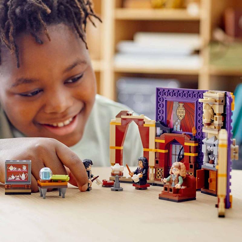 LEGO® Harry Potter Hogwarts Anısı:Kehanet Dersi 76396
