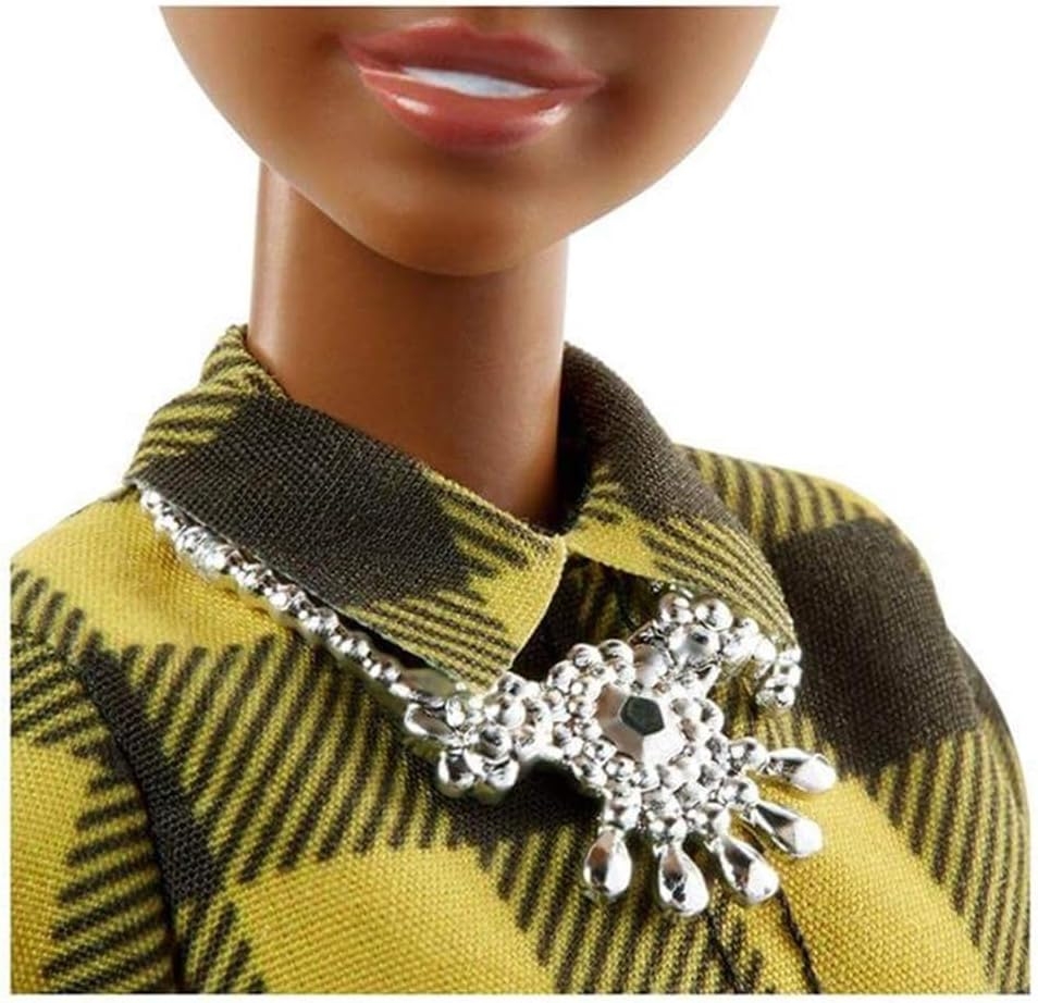 Barbie Fashionistas Büyüleyici Parti Bebekleri FJF45 