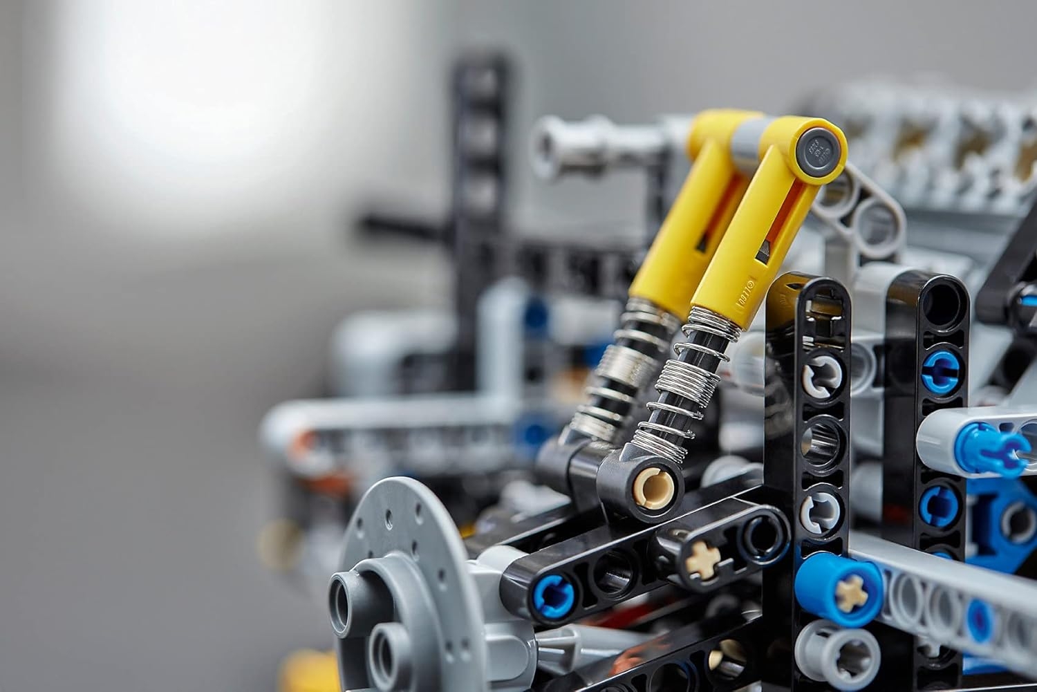 LEGO® Technic 42083 Bugatti Chiron