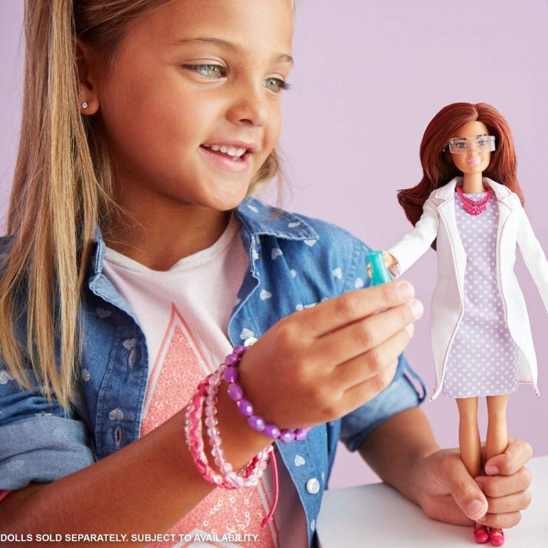 Barbie Bilim İnsanı Bebek ve Deney Tüpü FJB09