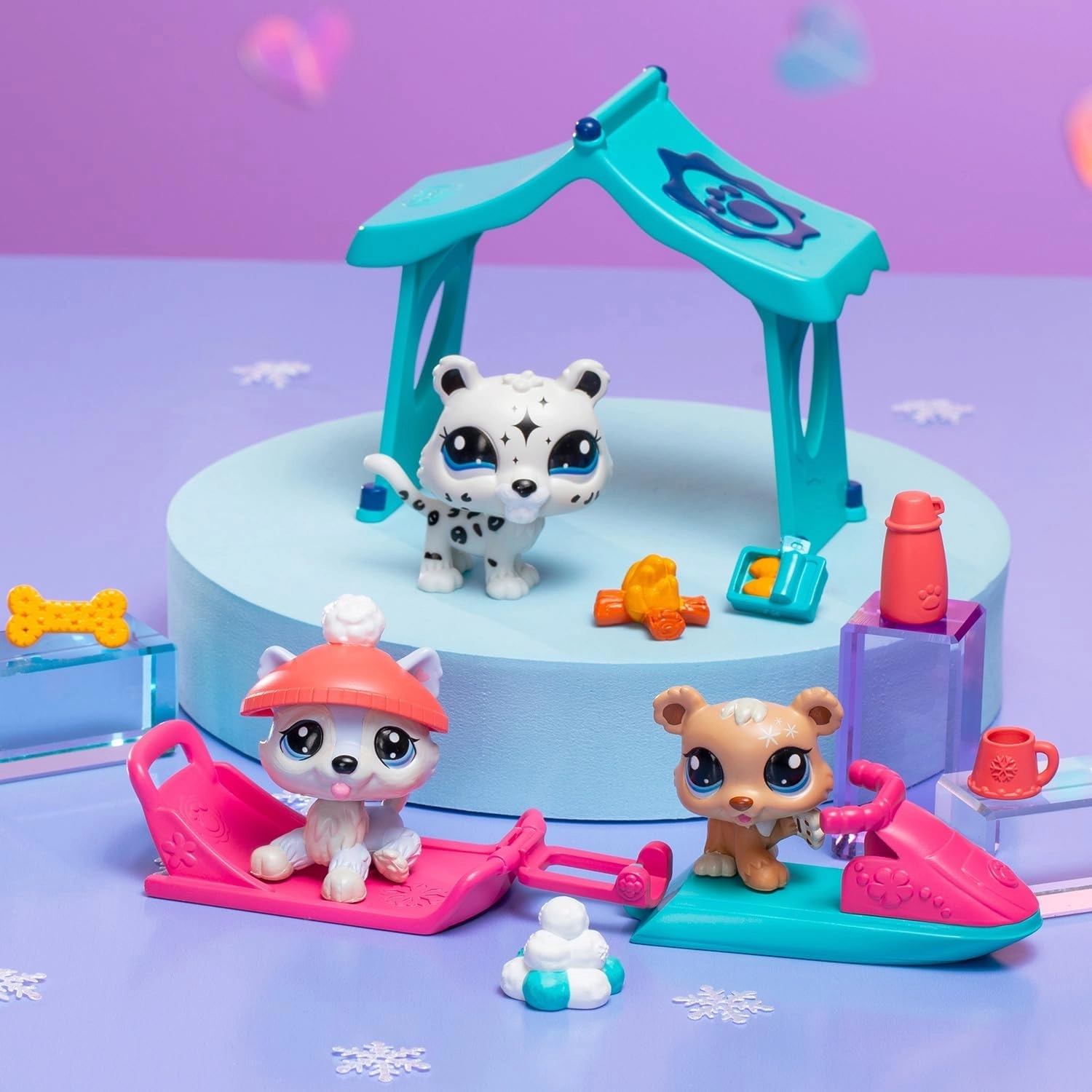 Littlest Pet Shop Karlı Gün Oyun Seti 3lü Miniş Husky, Ayı, Leopar 