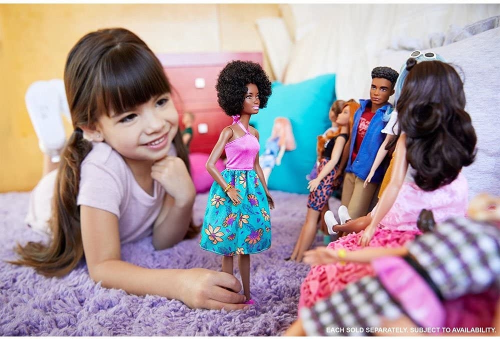 Barbie Fashionistas Büyüleyici Parti Bebekleri 