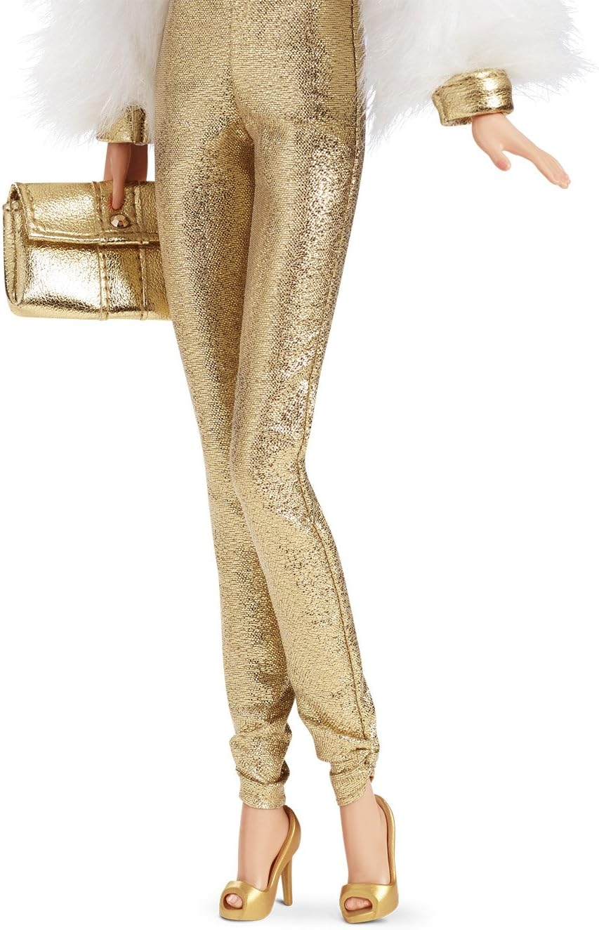 Barbie Golden Dream Superstar Metalik Altın Koleksiyon Bebeği DGX88