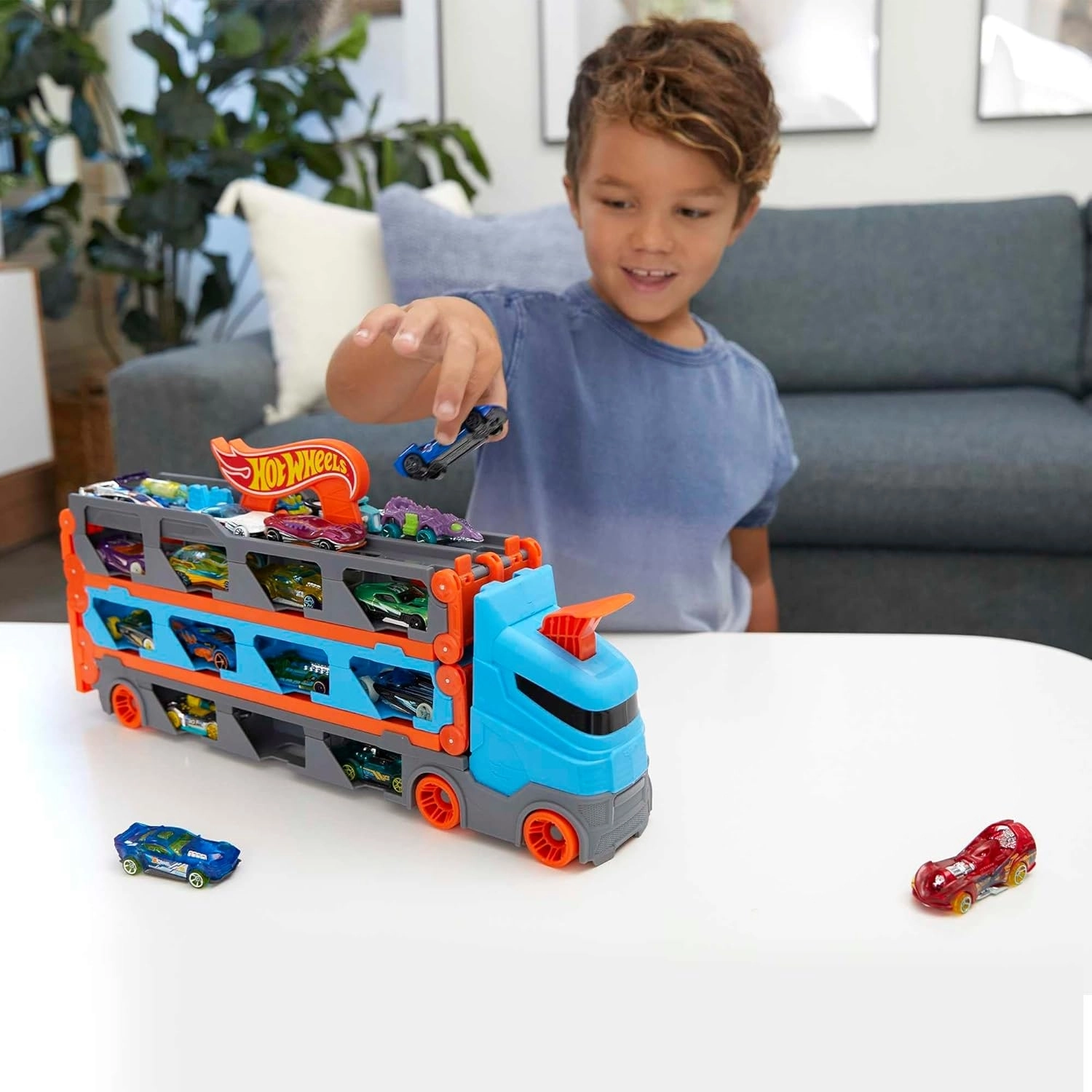 Hot Wheels Sürat Pistli Tır GVG37 