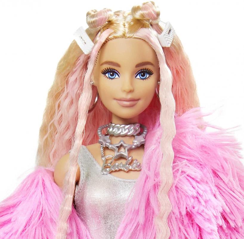 Barbie Extra Pembe Ceketli Bebek GRN28