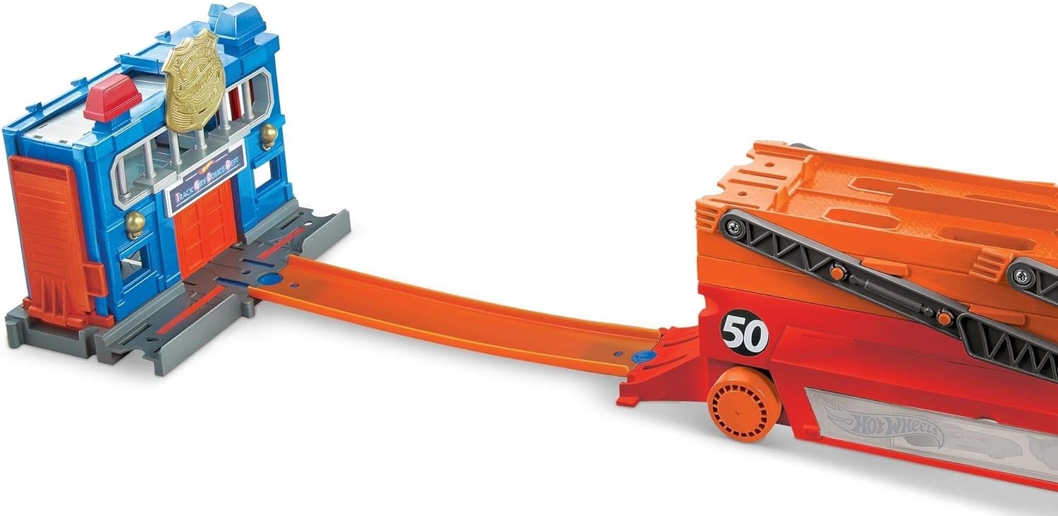 Hot Wheels Mega Tır GHR48
