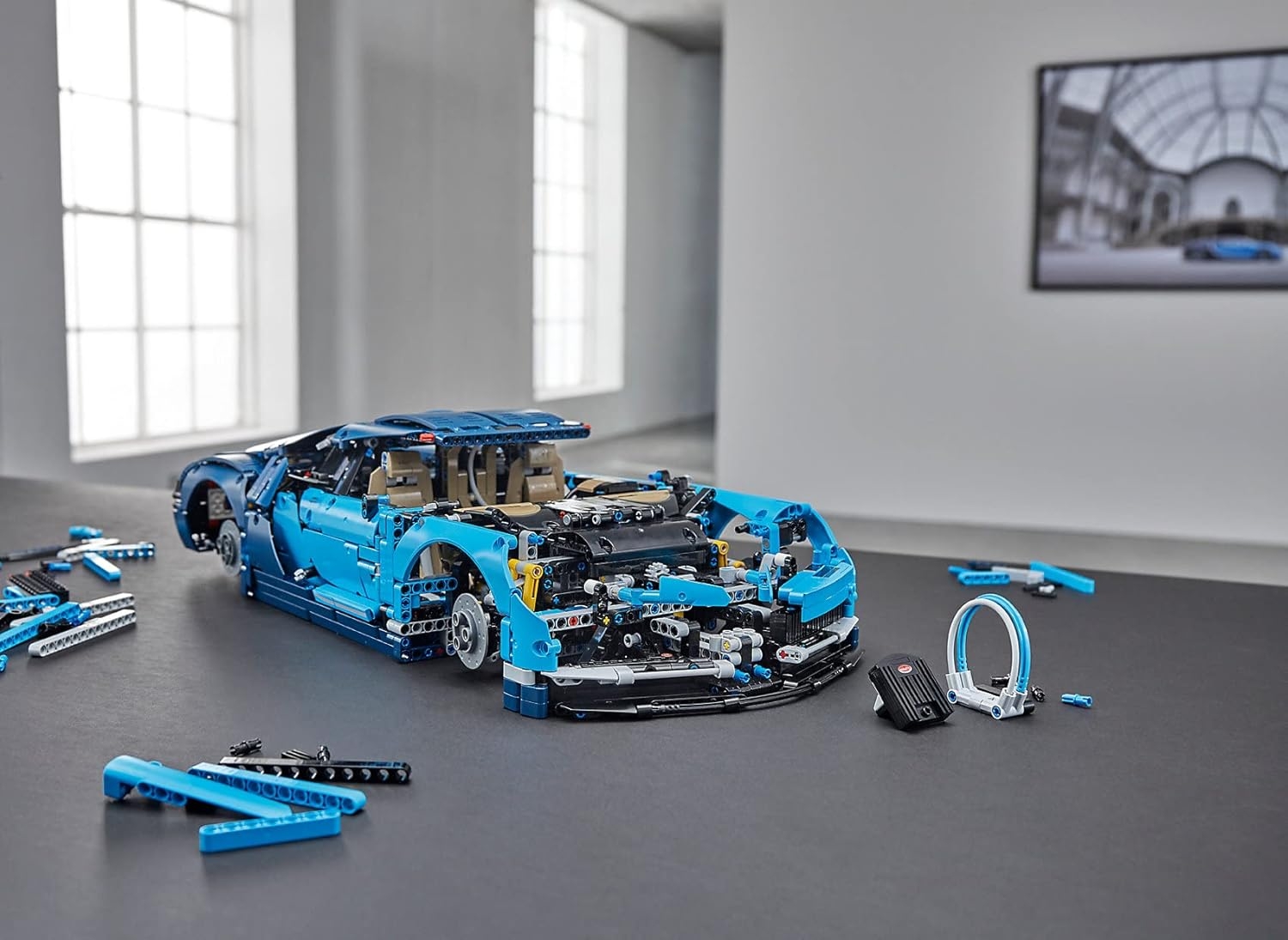 LEGO® Technic 42083 Bugatti Chiron