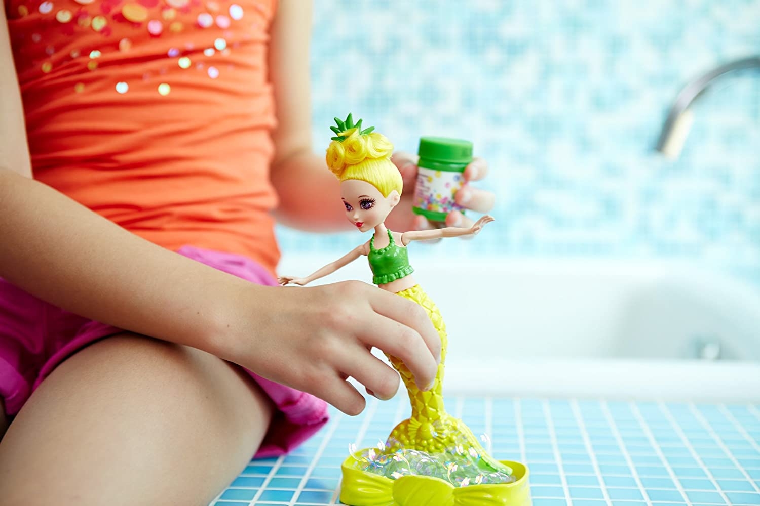 Barbie Baloncuklu Küçük Denizkızları DVM99