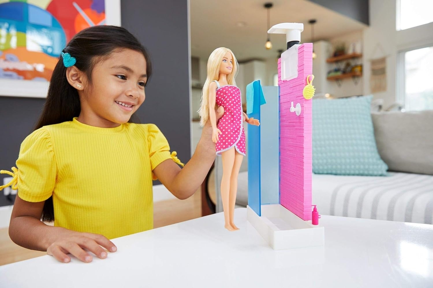 Barbie Banyo Oyun Seti ve Duş FXG51