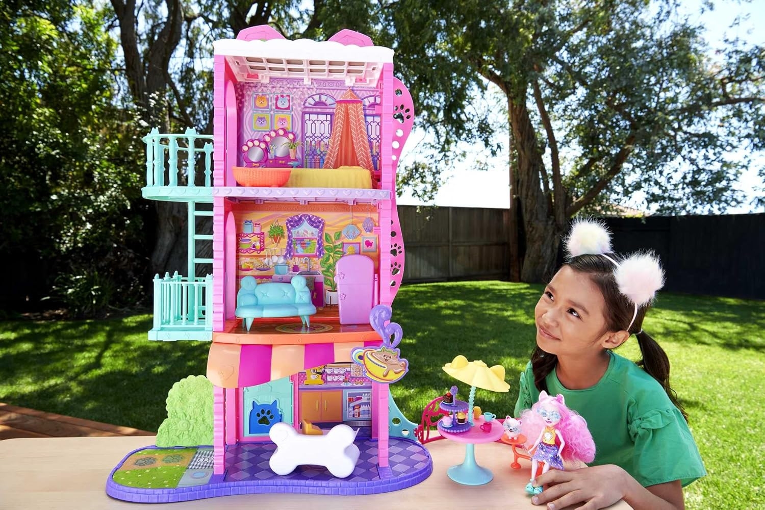 Enchantimals Şehir Evi ve Kafe Oyun Seti HHC18