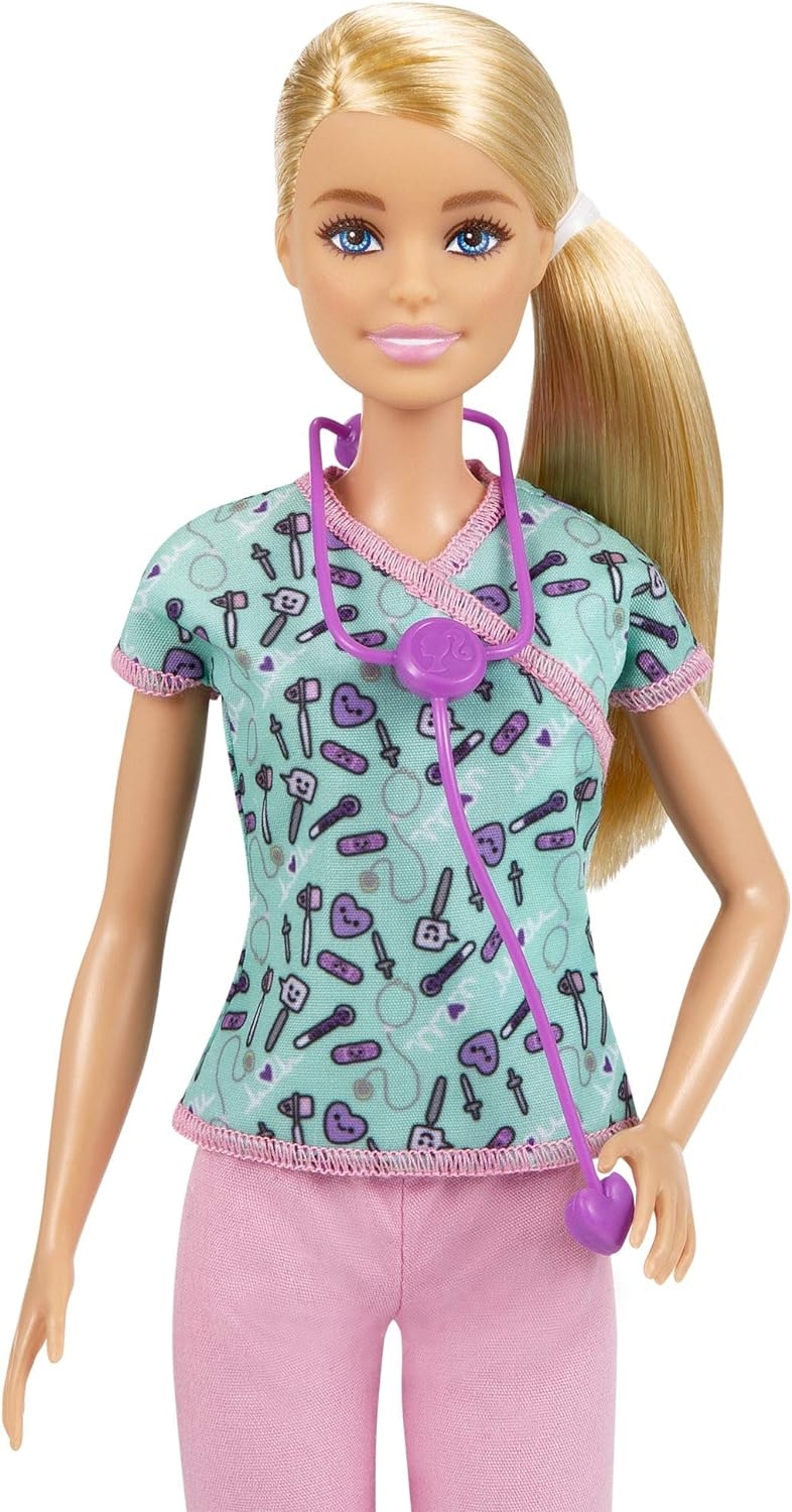 Barbie Kariyer Bebekleri Hemşire Bebek Sarı Saçlı GTW39