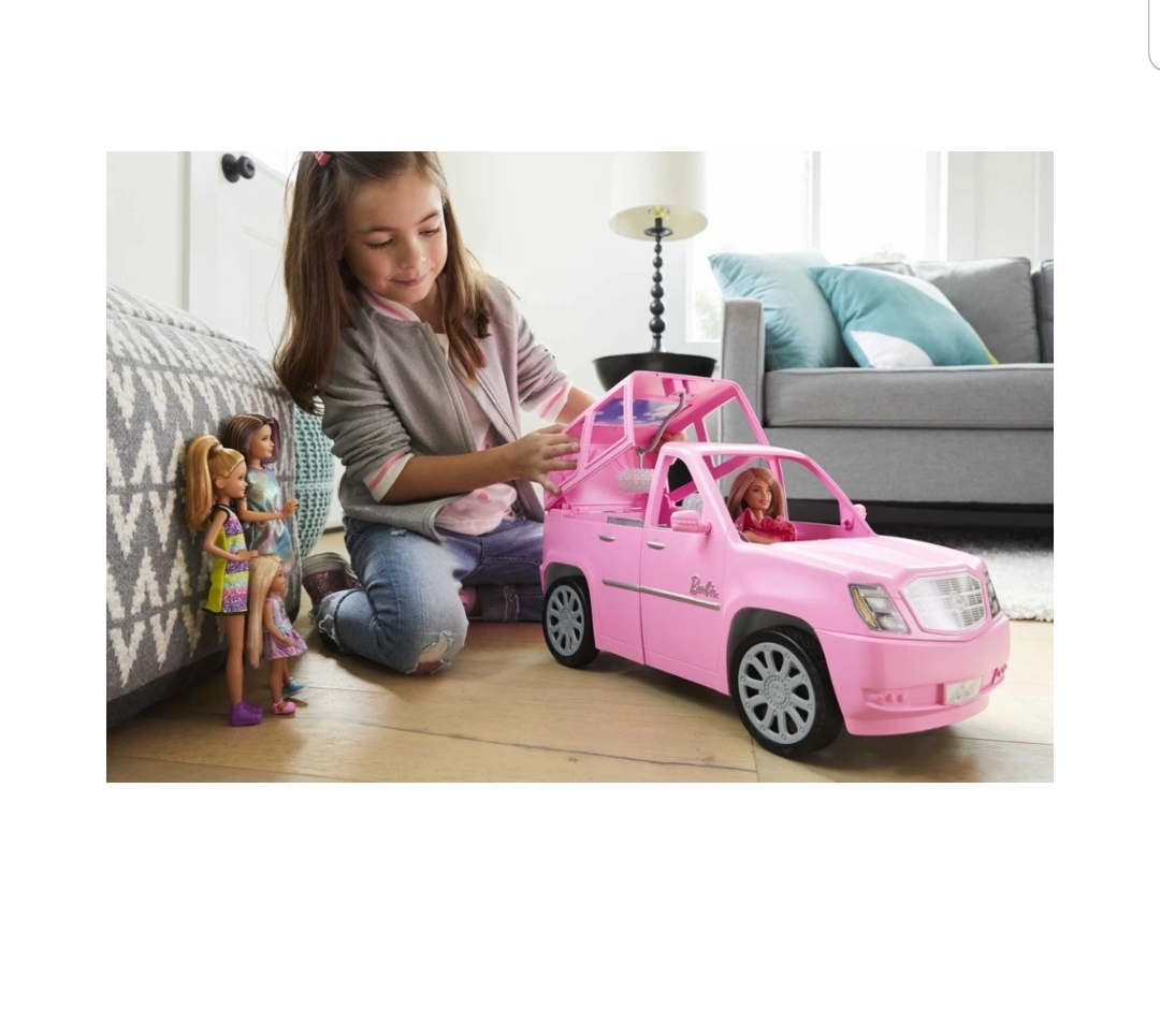 Barbie’nin Aracı ve Kız Kardeşleri Oyun Seti