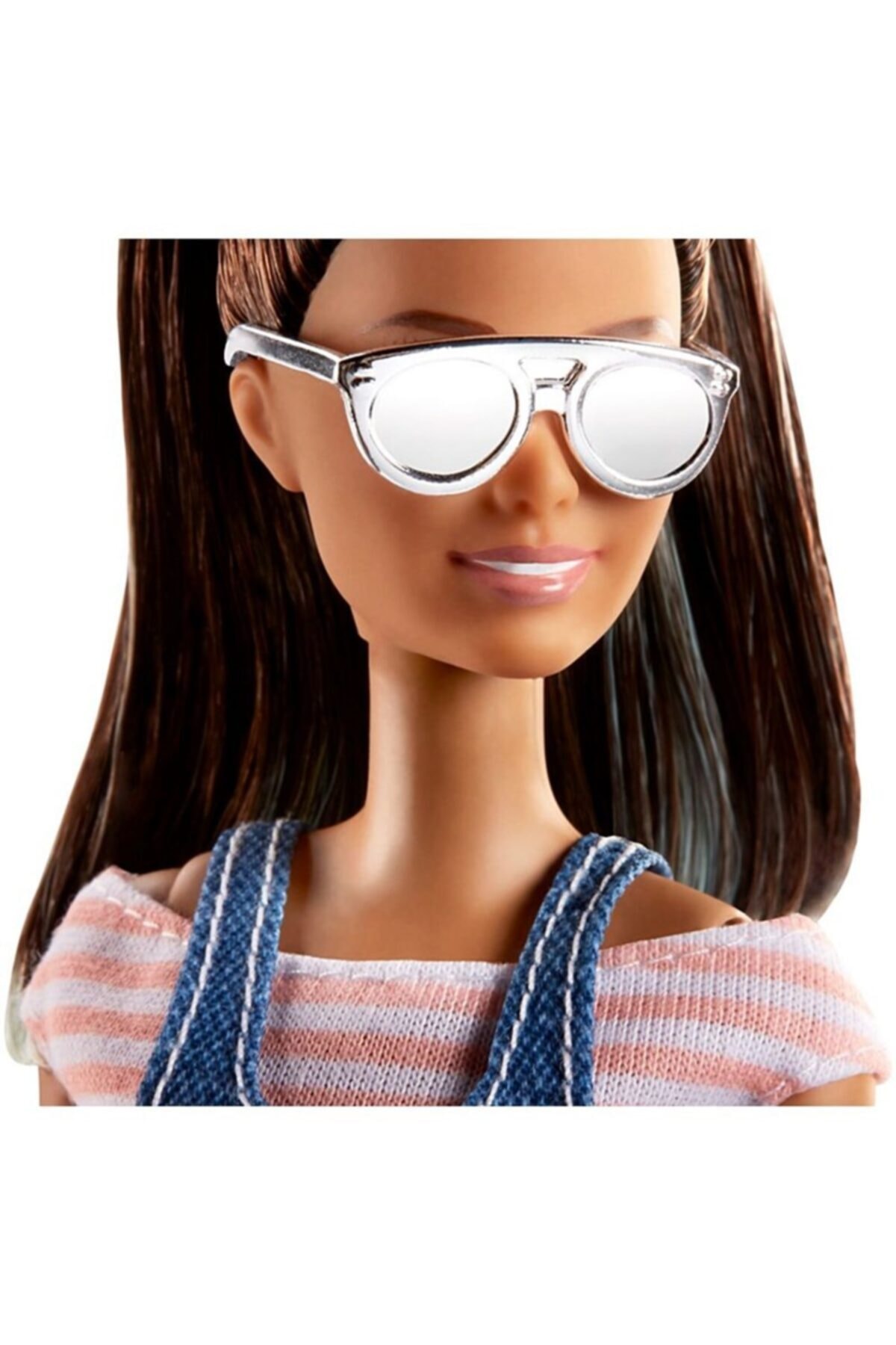 Barbie Fashionistas Büyüleyici Parti Bebekleri 