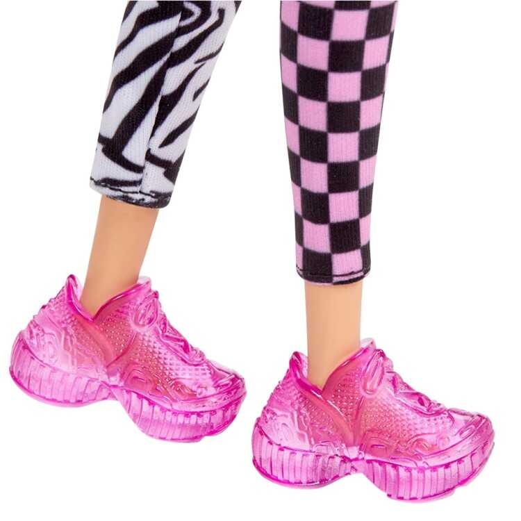 Barbie Fashionistas Büyüleyici Parti Bebekleri 