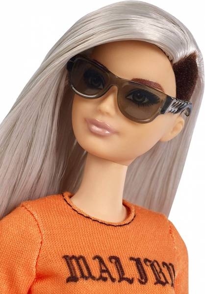Barbie Fashionistas Büyüleyici Parti Bebekleri 