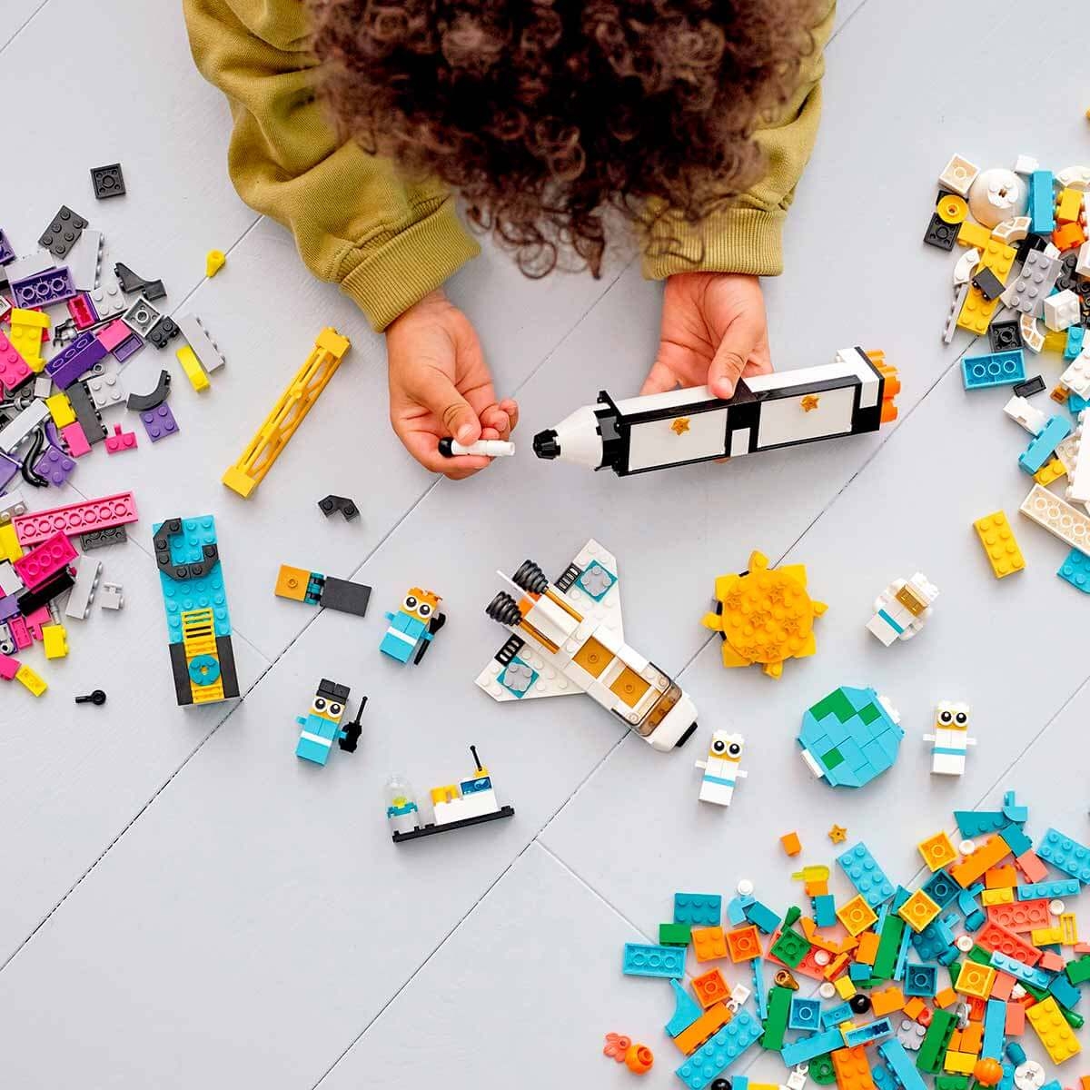 LEGO Classic Uzay Görevi 11022