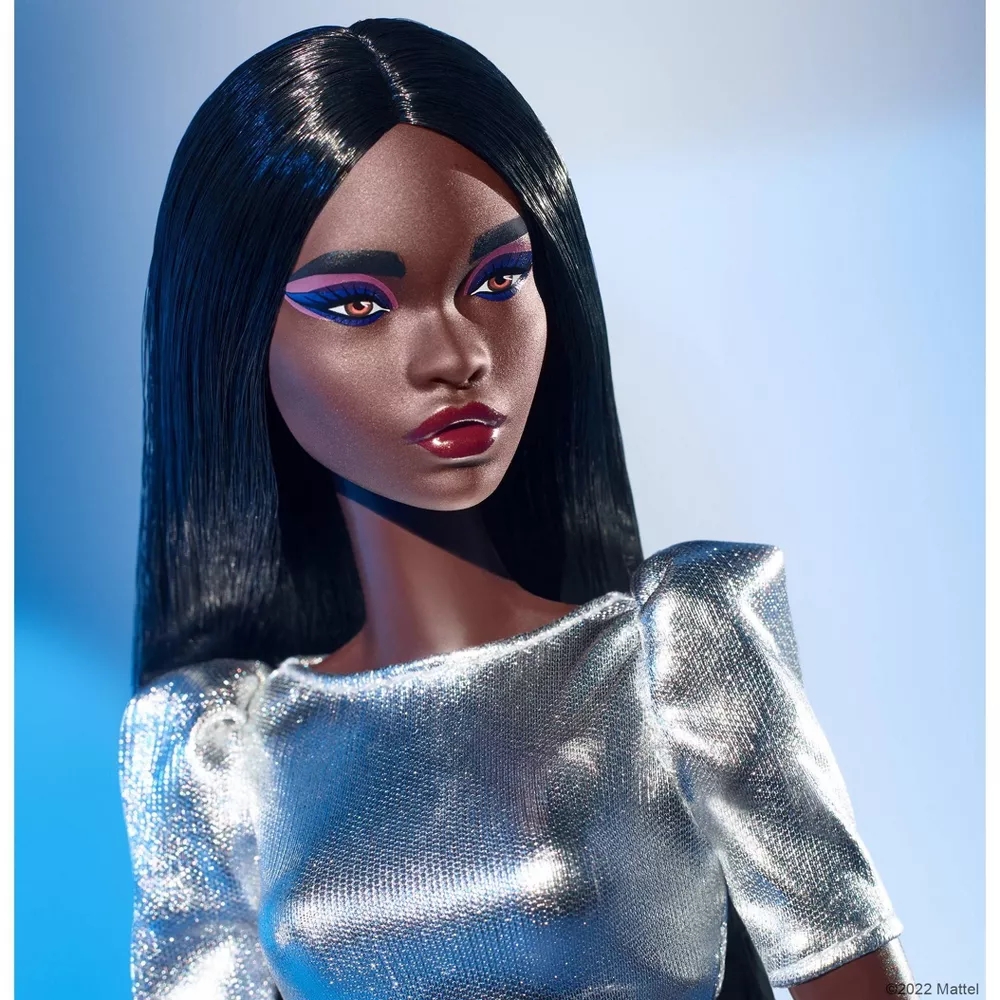 Barbie Signature Looks Model Bebek HBX93