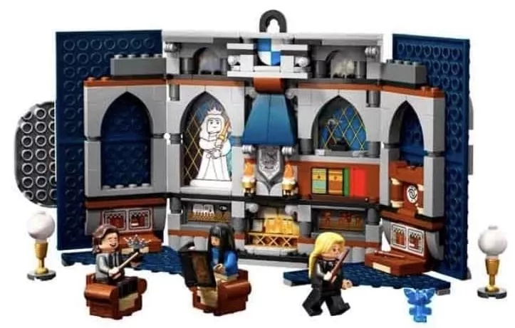 LEGO Harry Potter Ravenclaw Binası Bayrağı 76411-9 Yaş ve Üzeri Çocuklar İçin Yaratıcı Oyuncak Yapım Seti (305 Parça)