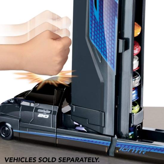 Cars Jackson Storm Taşıyıcı Tırı FRJ07 FYP07