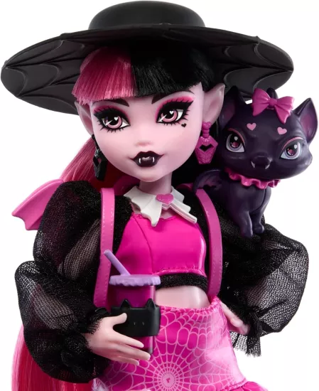 Monster High Acayip Havalı Arkadaşlar - Draculaura Evcil hayvanı Kont Fabulous ve aksesuarlarıyla Monster High Acayip Havalı Arkadaşlar - Draculaura HRP64