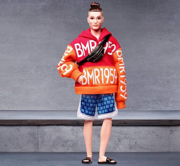 Barbie Bmr1959 Koleksiyon Ken Bebeği Gözlüklü Bel Çantalı Ght93 ve daha bir çok Barbie modelleri... Uygun fiyat ve taksit avantajlarıyla CİVCİV OYUNCAK’ta...