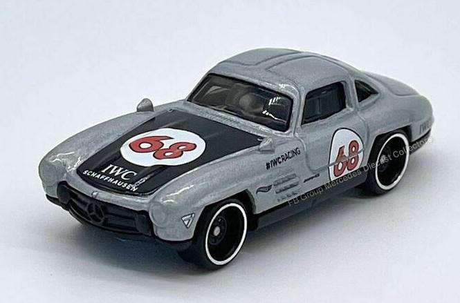 Hot Wheels Speed Graphics Mercedes-Benz 300 Sl ve daha bir çok Hot Wheels arabalar... Uygun fiyat ve taksit avantajlarıyla CİVCİV OYUNCAK’ta...